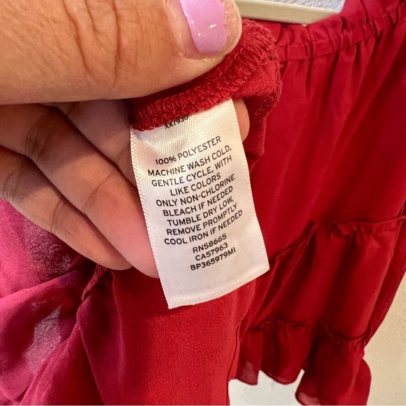 SUN & SHADOW Off the Shoulder Flowy Blouse - Picture 7 of 7